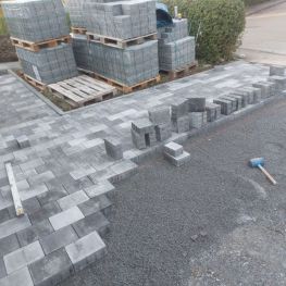 Pflasterarbeiten (2).jpg